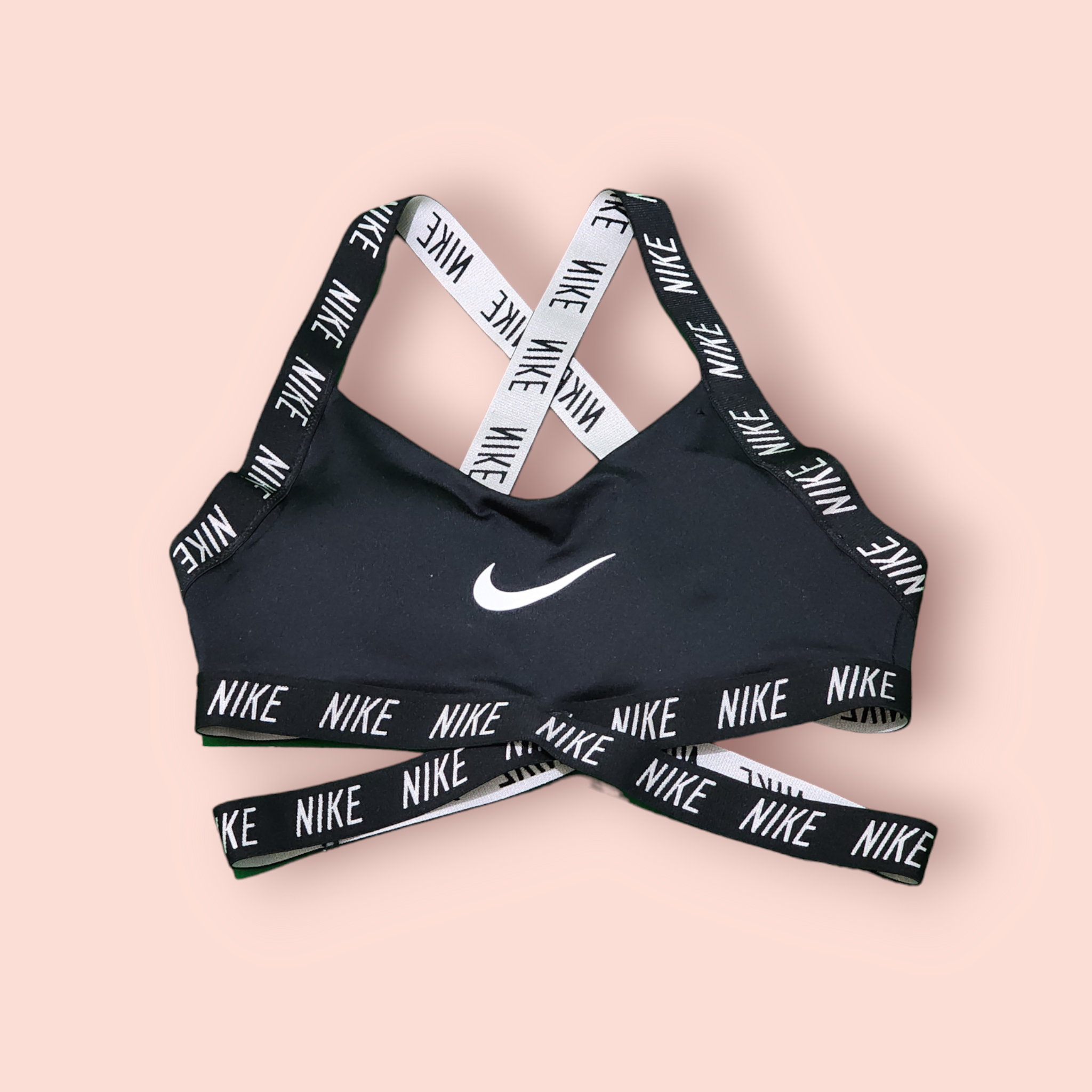 NIKE - ქალის სპორტული ტოპი